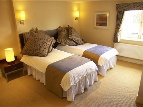ホテル The Cadogan Arms Ingham エクステリア 写真