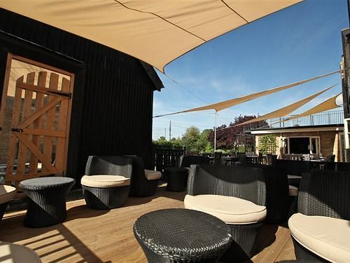 ホテル The Cadogan Arms Ingham エクステリア 写真